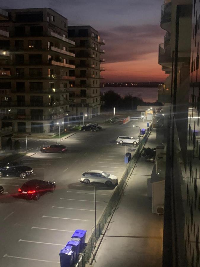 Lotus Blue Apartment Мамая Екстериор снимка